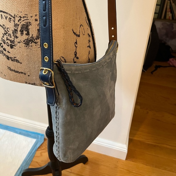 Pretty Coach Blue Suede Bag. Like new. Gold hardware. - Picture 3 of 12